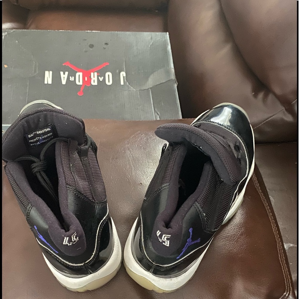 Jordans size 5